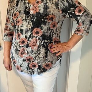 Floral Print Women's Top - Black and Pink